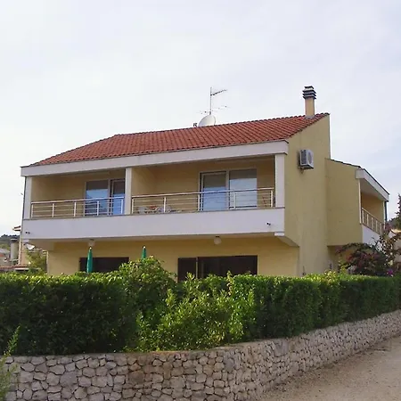 Apartments By The Sea Vinisce, Trogir - 5229 Vinisce