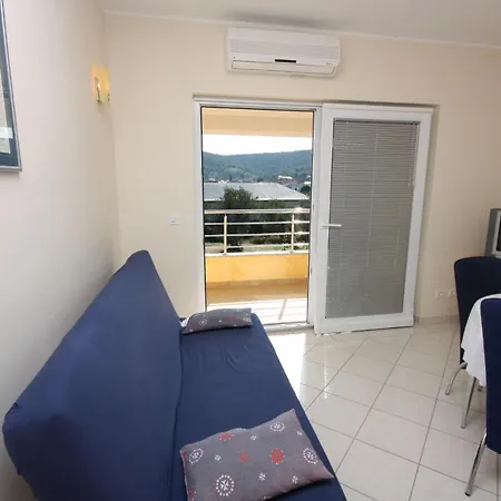 Apartments By The Sea Vinisce, Trogir - 5229
