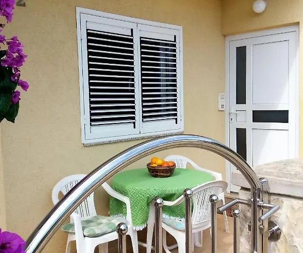 By The Sea Vinisce, Trogir - 5229 Apartman *
