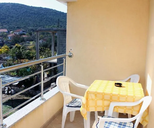 By The Sea Vinisce, Trogir - 5229 Apartman